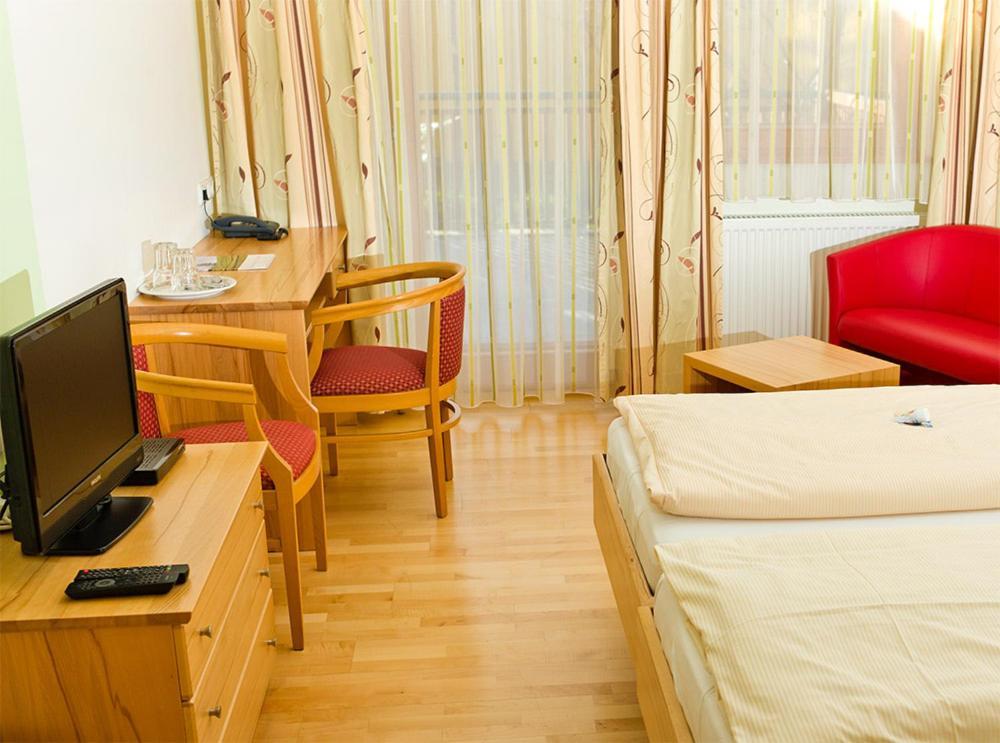 Kurhotel Bad Zell Eksteriør billede